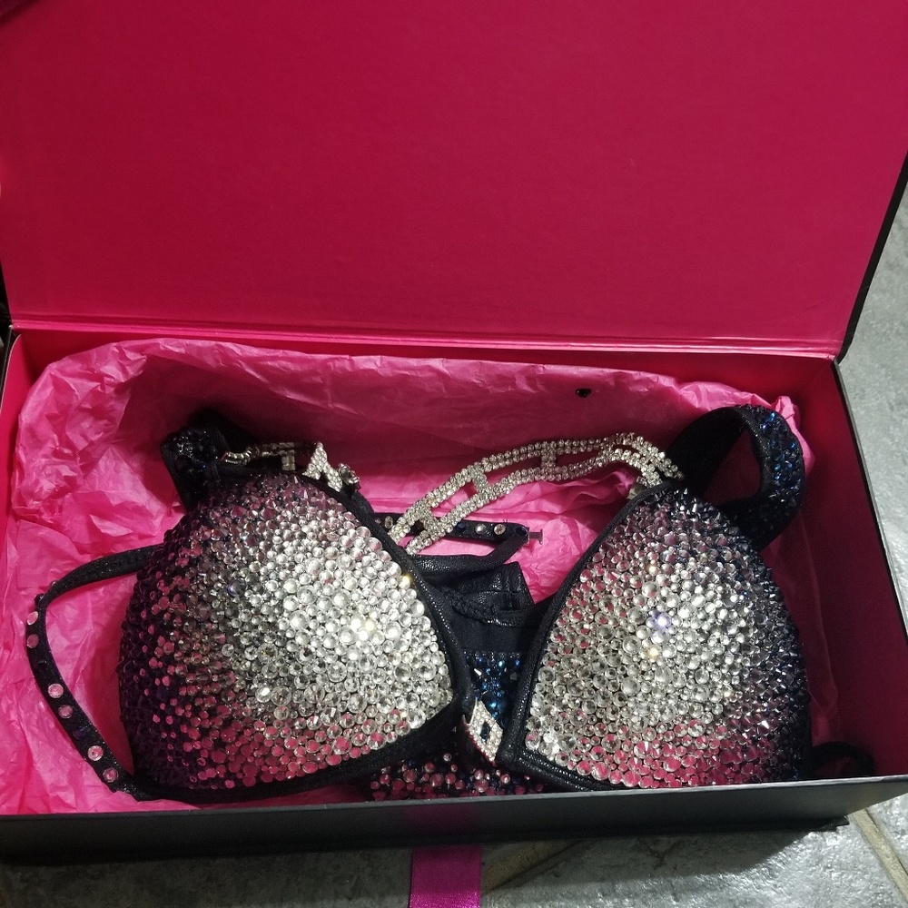 Muscle Dazzle Figure Competition Suit